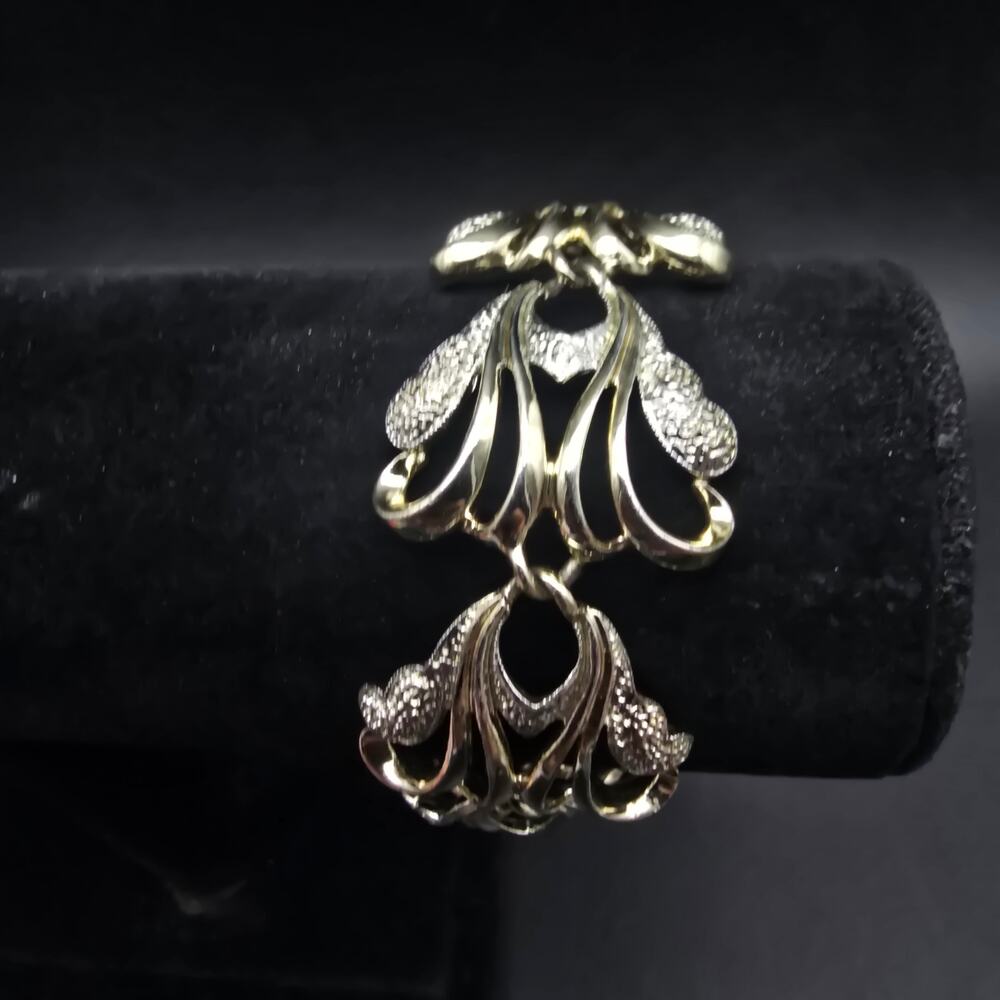 Sarah Coventry Frosted Feather Link Bracelet Silver Tone Vintage Jewelry - Picture 12 of 12